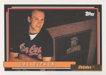 1992 Topps #40 Cal Ripken